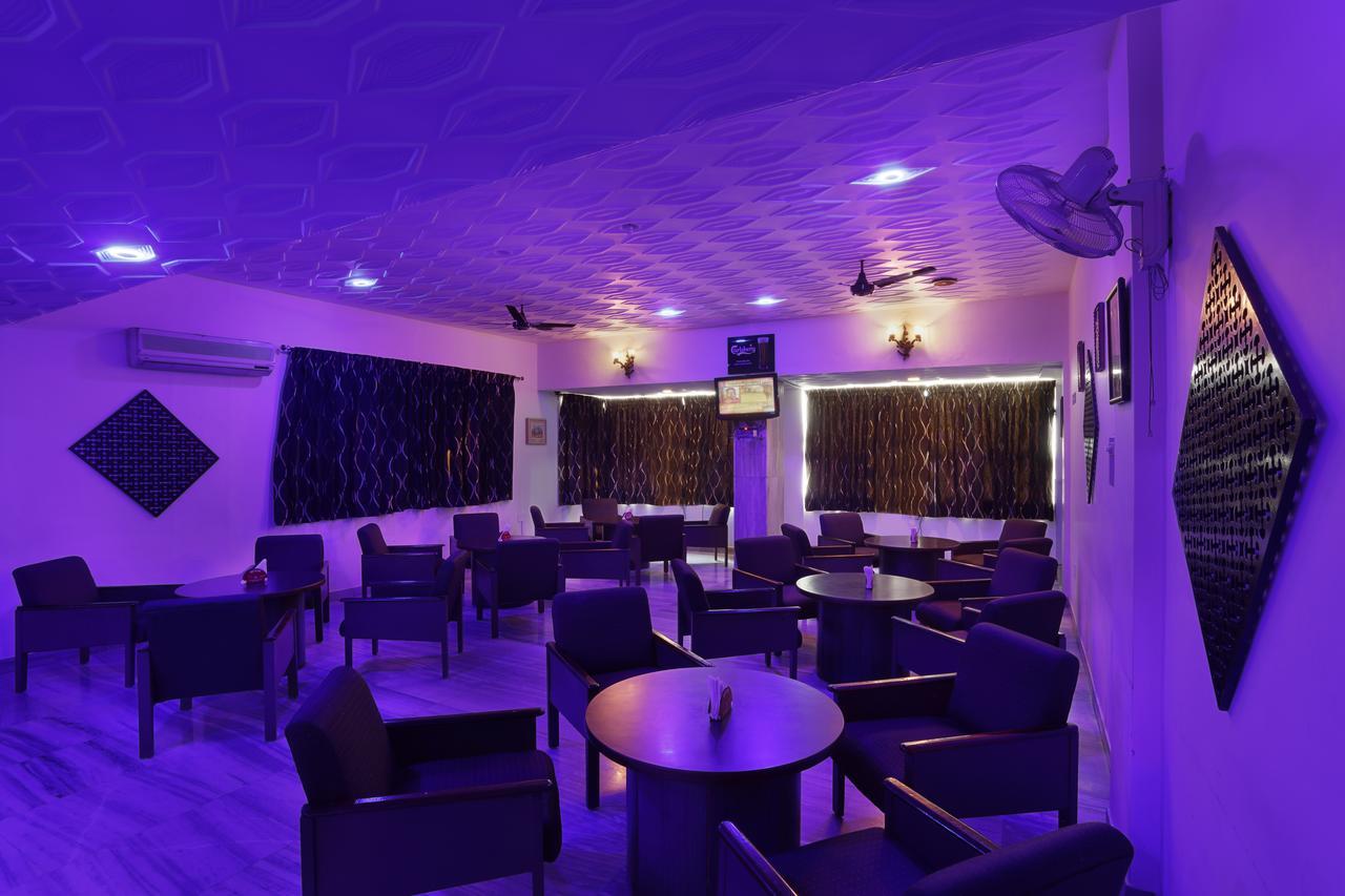 Sri Aarvee Hotels Коимбаторе Екстериор снимка