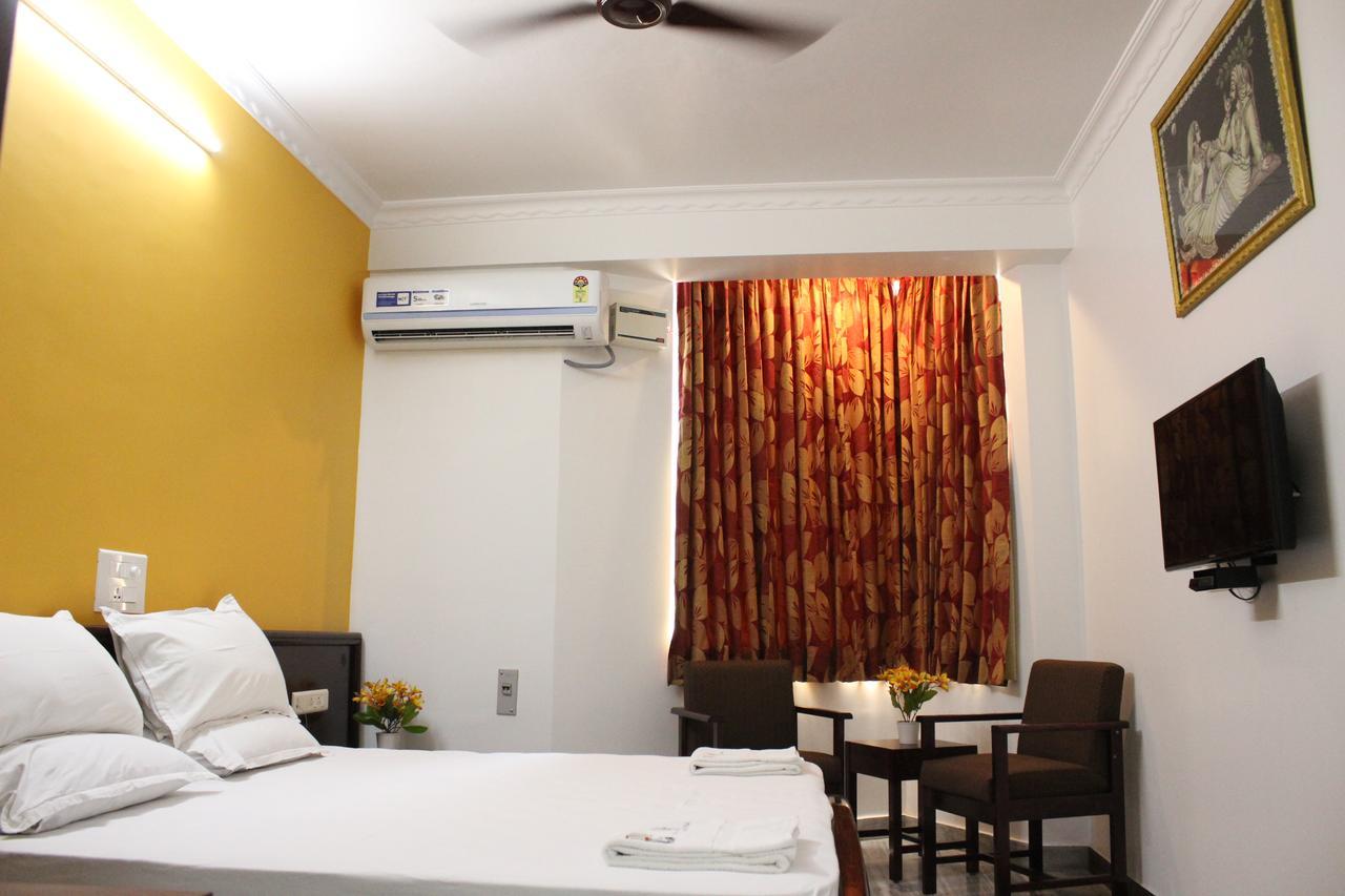 Sri Aarvee Hotels Коимбаторе Екстериор снимка